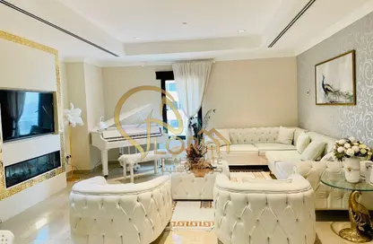 Apartment - 1 Bedroom - 2 Bathrooms for rent in East Porto Drive - Porto Arabia - The Pearl Island - Doha