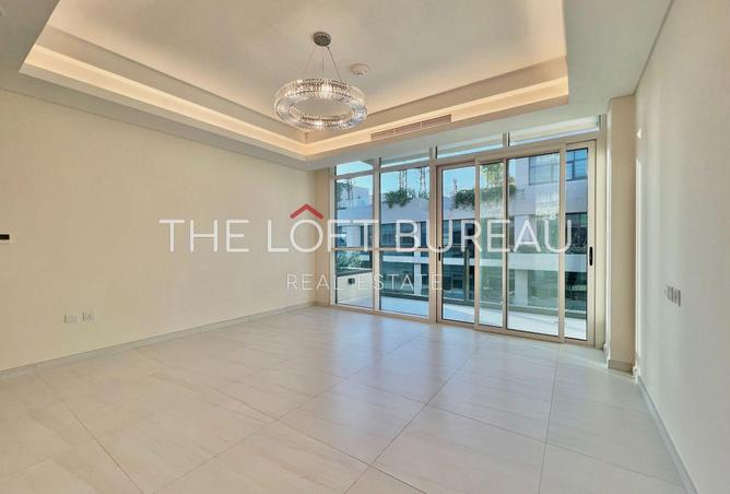 957298 - Property Image 2