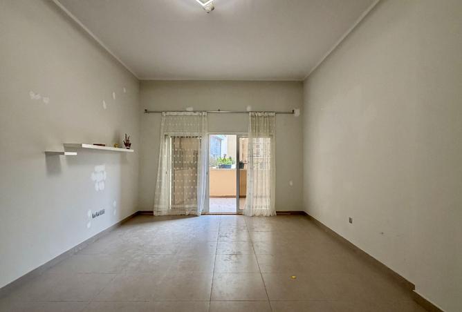 1008918 - Property Image 2