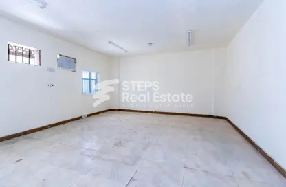 Labor Camp - Studio - 1 Bathroom for rent in East Industrial Street - Birkat Al Awamer - Al Wakra