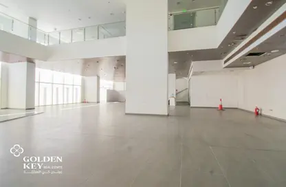 Show Room - Studio for rent in Al Muntazah Street - Al Muntazah - Doha