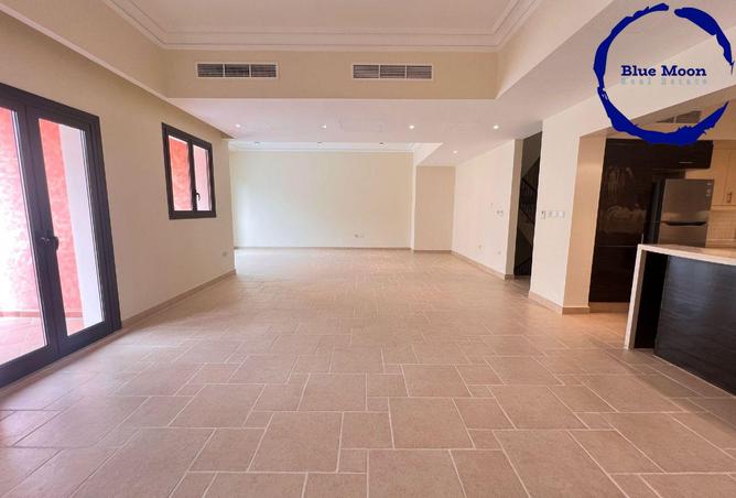 1010458 - Property Image 3