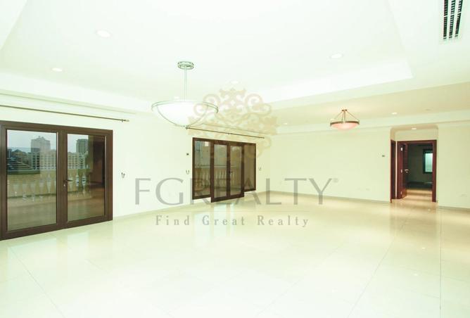 989029 - Property Image 3