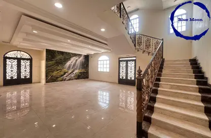 Villa - 6 Bedrooms - 6 Bathrooms for sale in Al Dafna - Al Dafna - Doha