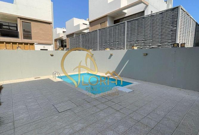 958411 - Property Image 3