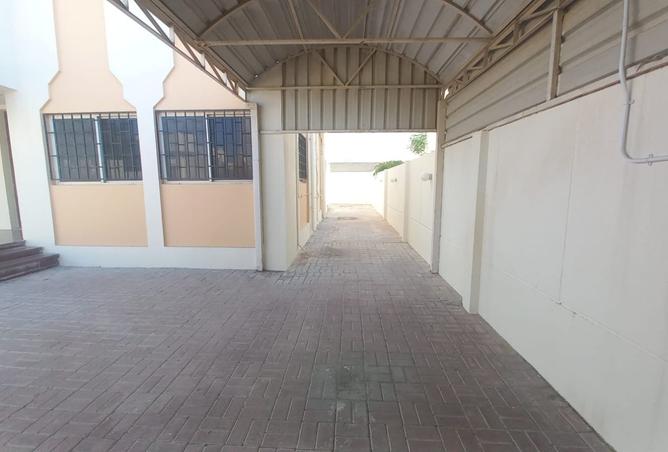 1001750 - Property Image 3