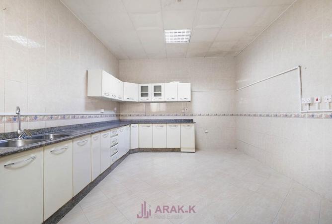 958470 - Property Image 2