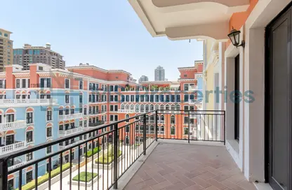 Apartment - 1 Bedroom - 2 Bathrooms for rent in Carnaval - Qanat Quartier - The Pearl Island - Doha