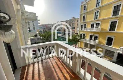 Apartment - 3 Bedrooms - 4 Bathrooms for rent in Carnaval - Qanat Quartier - The Pearl Island - Doha
