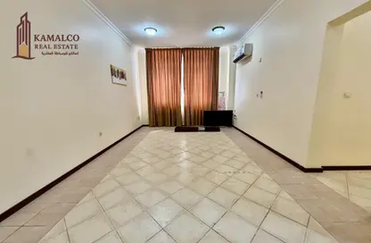 Apartment - 2 Bedrooms - 3 Bathrooms for rent in Fereej Abdul Aziz - Fereej Abdul Aziz - Doha