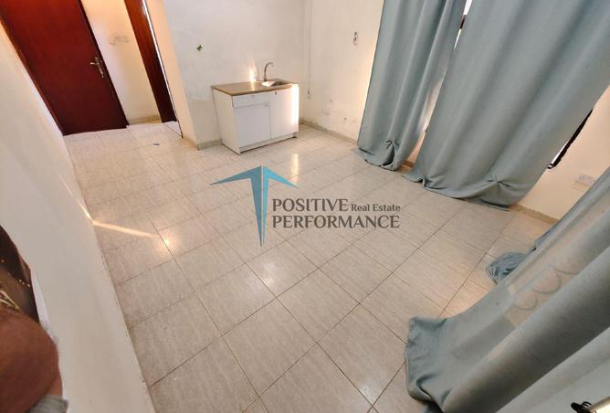 982995 - Property Image 3