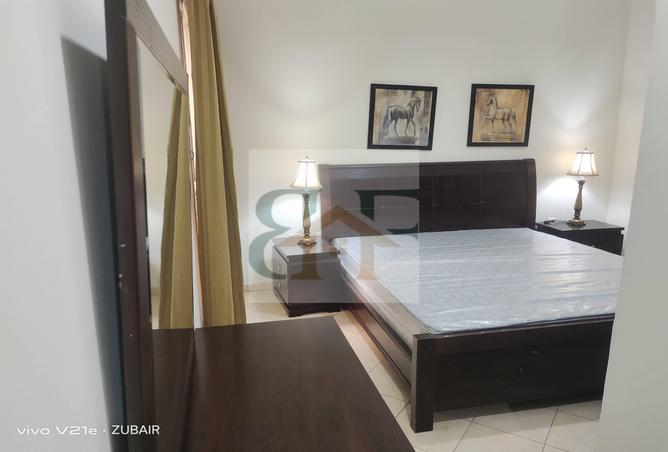 987605 - Property Image 3