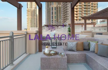 Villa - 5 Bedrooms - 7 Bathrooms for rent in Abraj Bay - Abraj Quartiers - The Pearl Island - Doha