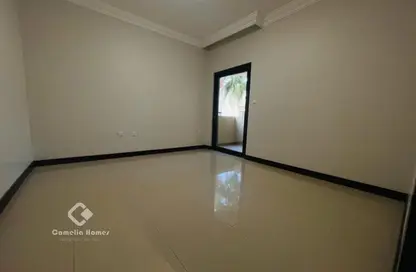 مجمع سكني - 4 غرف نوم - 5 حمامات للايجار في شارع الوعب - الوعب - الدوحة