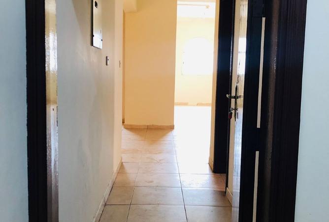 912066 - Property Image 3