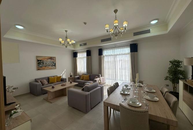 982052 - Property Image 2