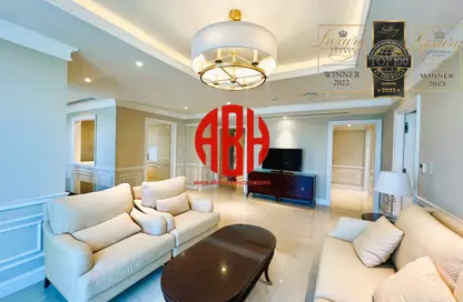 Apartment - 2 Bedrooms - 2 Bathrooms for rent in West Bay Tower - West Bay - West Bay - Doha