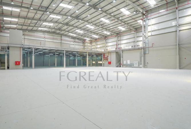 988877 - Property Image 2