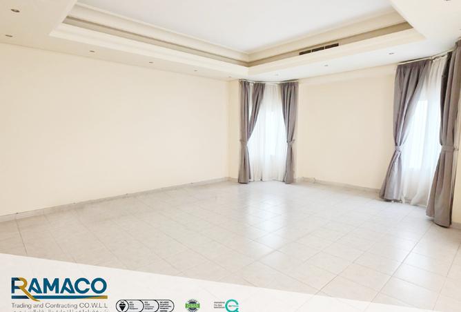 999065 - Property Image 2