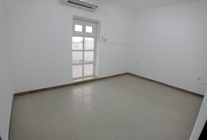 1002961 - Property Image 2