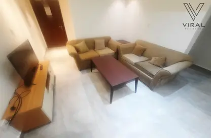 Apartment - 2 Bedrooms - 1 Bathroom for rent in Al Doha Plaza - Al Sadd - Al Sadd - Doha