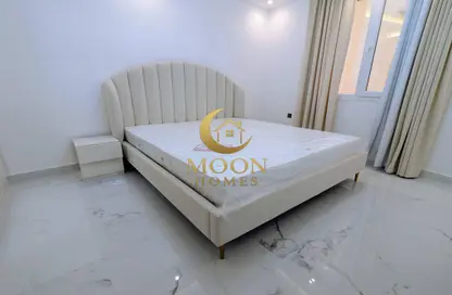 Apartment - 2 Bedrooms - 2 Bathrooms for rent in Umm Ghuwailina 4 - Umm Ghuwailina - Doha