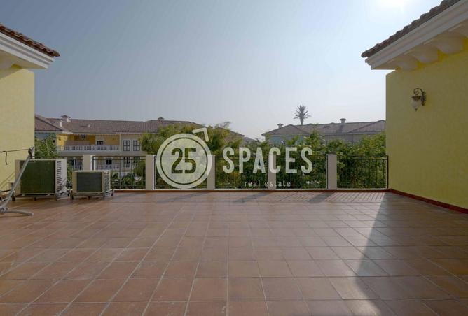 952089 - Property Image 3