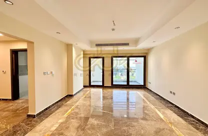 Apartment - 3 Bedrooms - 4 Bathrooms for rent in Giardino Village - The Pearl Island - Doha