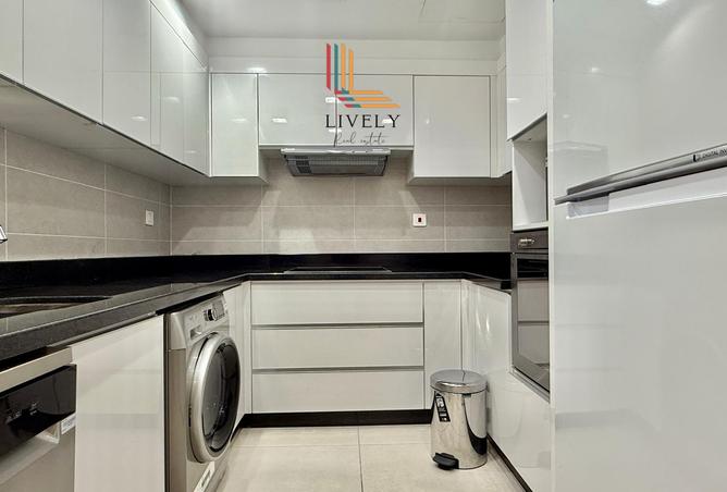 967301 - Property Image 2