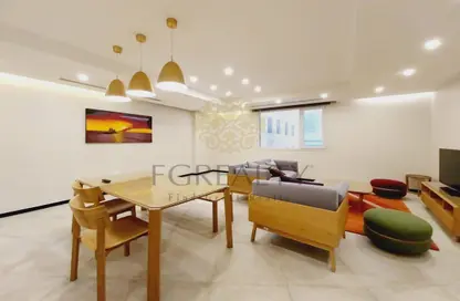 Apartment - 2 Bedrooms - 2 Bathrooms for rent in Asim Bin Omar Street - Al Mansoura - Doha