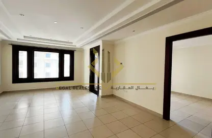 Apartment - 1 Bedroom - 2 Bathrooms for sale in West Porto Drive - Porto Arabia - The Pearl Island - Doha
