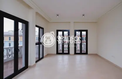 Apartment - 2 Bedrooms - 3 Bathrooms for rent in Carnaval - Qanat Quartier - The Pearl Island - Doha