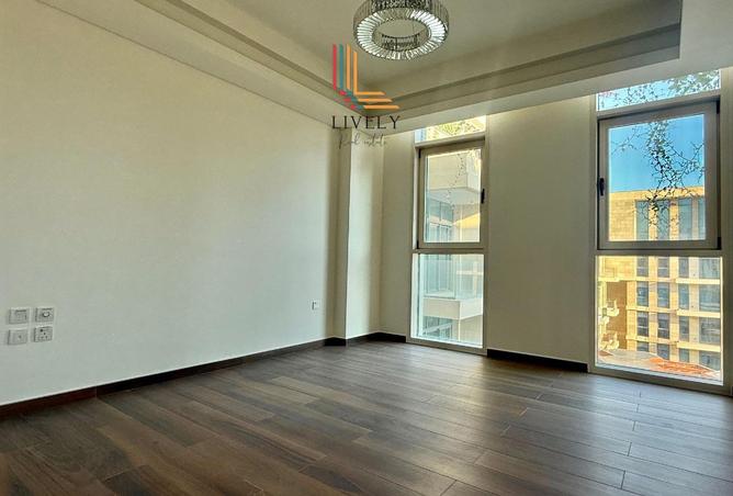 973403 - Property Image 2