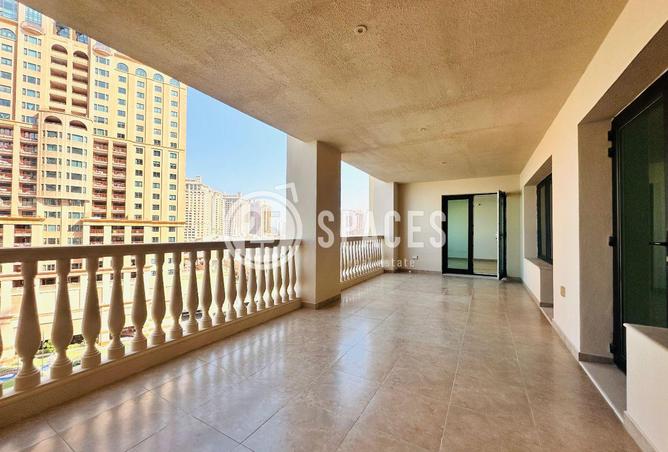 952989 - Property Image 3