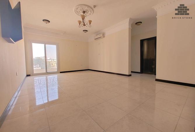 995715 - Property Image 2