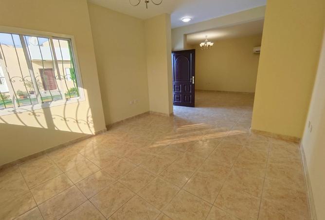 968645 - Property Image 2