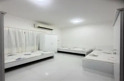 Apartment - 2 Bedrooms - 2 Bathrooms for rent in Old Airport Road - Doha