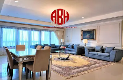 Living / Dining Room image for: Apartment - 3 Bedrooms - 4 Bathrooms for sale in Marina Gate - Porto Arabia - The Pearl Island - Doha, Image 1