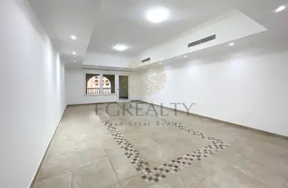 Apartment - 1 Bedroom - 2 Bathrooms for rent in West Porto Drive - Porto Arabia - The Pearl Island - Doha
