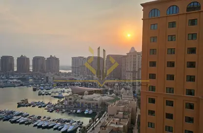 شقة - غرفة نوم - 2 حمامات للايجار في طريق بورتو الشرقي - بورتو أرابيا - جزيرة اللؤلؤة - الدوحة