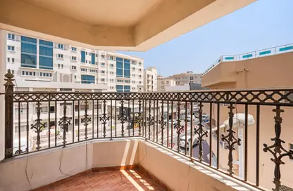 Balcony image for: Apartment - 3 Bedrooms - 3 Bathrooms for rent in Al Muntazah - Doha, Image 1
