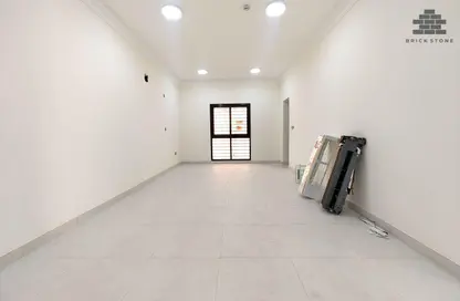 Apartment - 2 Bedrooms - 2 Bathrooms for rent in Anas Street - Fereej Bin Mahmoud North - Fereej Bin Mahmoud - Doha