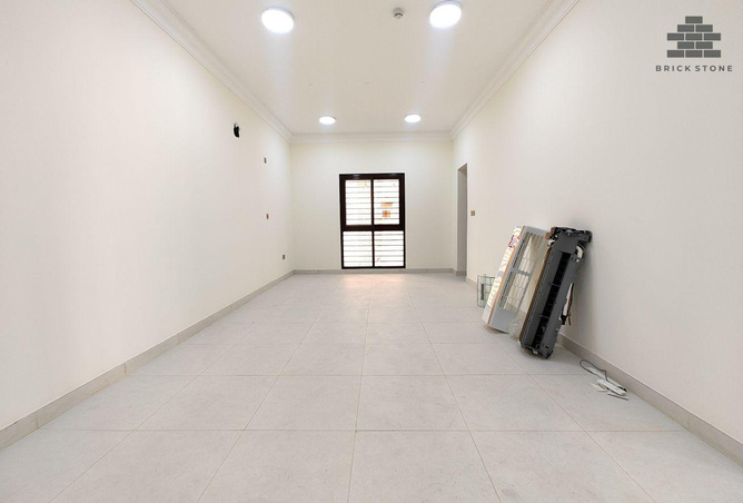 940463 - Property Main Image