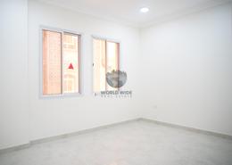 صورةغرفة فارغة لـ: شقة - 3 غرف نوم - 2 حمامات للكراء في شارع حكيم بن حازم - مغلينا - الدوحة, صورة 1