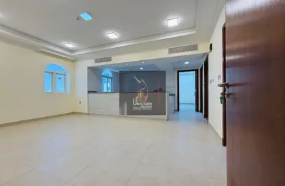 Apartment - 2 Bedrooms - 2 Bathrooms for rent in Al Mansoura - Al Mansoura - Doha