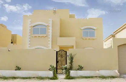 Villa - 4 Bedrooms - 4 Bathrooms for rent in Bu Hamour Street - Abu Hamour - Doha