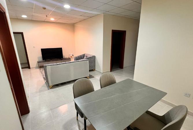 976894 - Property Image 2