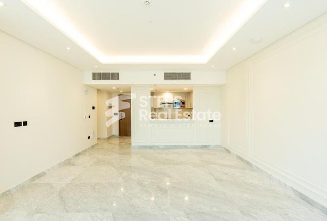 932311 - Property Image 3