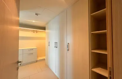 شقة - 2 غرف نوم - 3 حمامات للايجار في ابراج باي - منطقة الأبراج - جزيرة اللؤلؤة - الدوحة