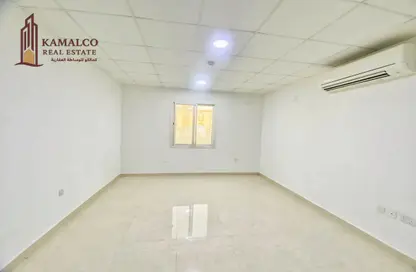 Apartment - Studio - 1 Bathroom for rent in Al Muntazah Street - Al Muntazah - Doha